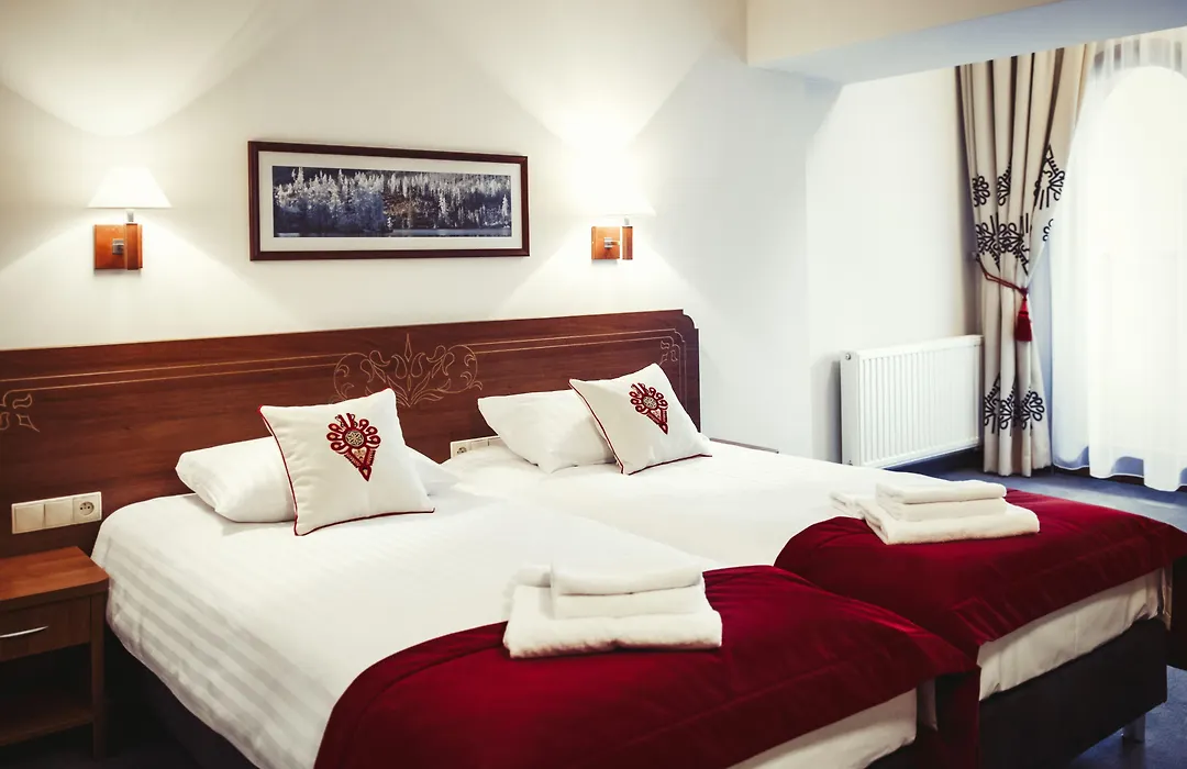 Hotel Logos-1